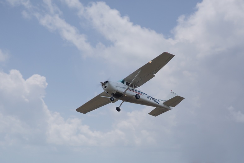 Il Cessna 150 presenta due soli posti ed è un monomotore