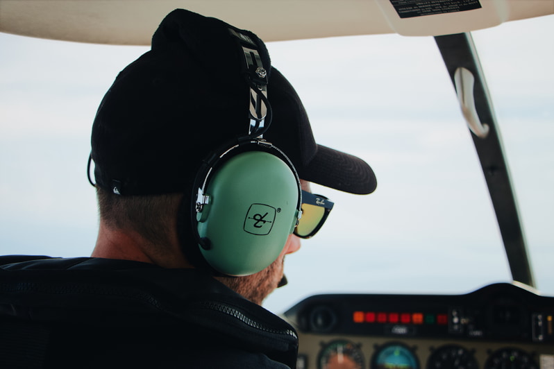 Elementi fondamentali della checklist pilota aereo